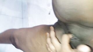 श्वेताचे कलिंगड सारखे मोठे मोठे स्तन