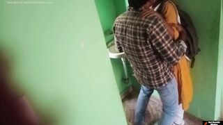 टिचरने घेतला विद्यार्थीनीच्या पुच्चीचा आनंद