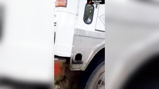 ट्रकमध्ये पंजाबी मर्दाने केली मराठी बाईची चुदाई