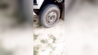 ट्रकमध्ये पंजाबी मर्दाने केली मराठी बाईची चुदाई
