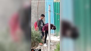 कॉलेज कपलने केला पब्लिक मधेच सेक्स