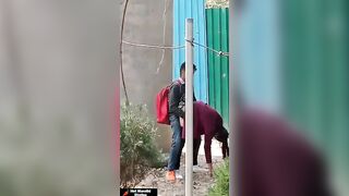 कॉलेज कपलने केला पब्लिक मधेच सेक्स