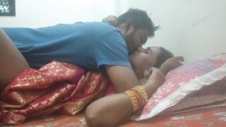 रात्रीच्या वेळी तात्याने ठोकली कविताची झवाड पुच्ची