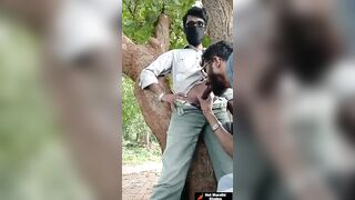 हॉस्टेलच्या पोरांचा पार्कमध्ये देसी ब्लोजॉब