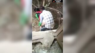 बांधकामाच्या पाठी चाललाय लैला-मजनूचा झवाझवीचा कार्यक्रम