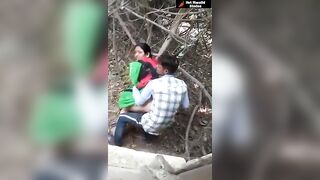 बांधकामाच्या पाठी चाललाय लैला-मजनूचा झवाझवीचा कार्यक्रम
