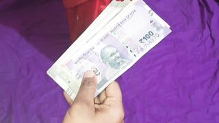 खोलीचं भाडं घ्यायला आलेल्या यूपीच्या भाभीने झवून घेतलं