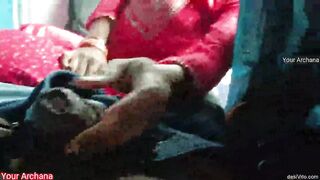 गावी जाताना ट्रेनमध्ये झवलं बाईला