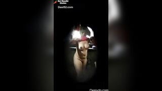 कपडे घालताना भाभीचा केला सिक्रेट व्हिडिओ