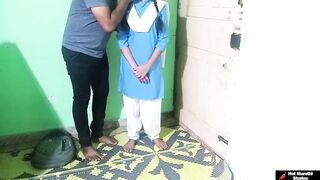 पोरगी कॉलेज वरून येताच बाप लागला तिला छेडायला