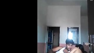 मालकाच्या हॉट मुलीची तरुण नोकरा सोबत चुदाई