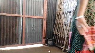 पत्र्याच्या बंद शेडमध्ये आणून दुकानदाराने ग्राहकाला चोदले