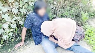मुस्लिम गर्लफ्रेंडला शेतामधी झवली