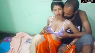 अंडी वाल्या दुकानदाराने चोदला दुकानात सेक्सी माल