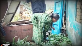 भाजी काढणाऱ्या मराठी बाईला भाजीवाल्या दुकानदाराने झवलं