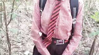 आयटमने शेतात बोलवून झवायला दिली पुच्ची