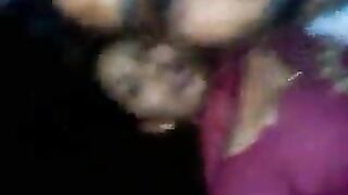 भाऊजीने चोखले आपल्या सुंदर साळीचे स्तने