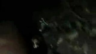 काळ्या बायकोची पानीदार पुच्ची झवली अंधारात